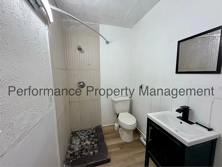 3703 Eucalyptus Dr — Photo 16