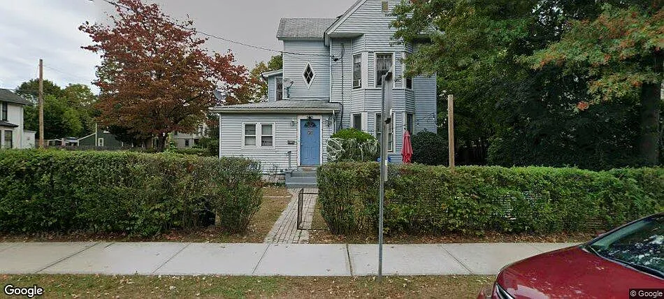 168 Orange Ave #1