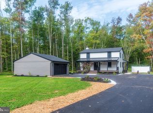 933 Forrest Rd, Sellersville, PA 18960