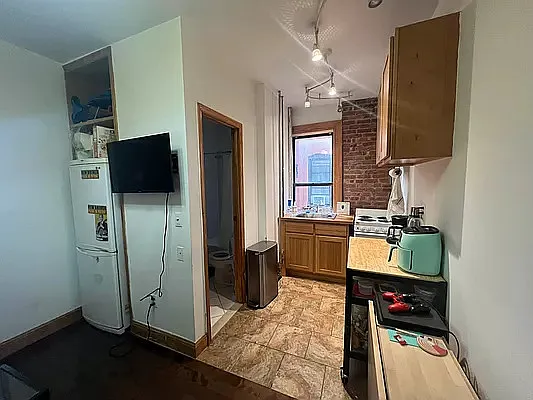 Rented by Compass | media 6