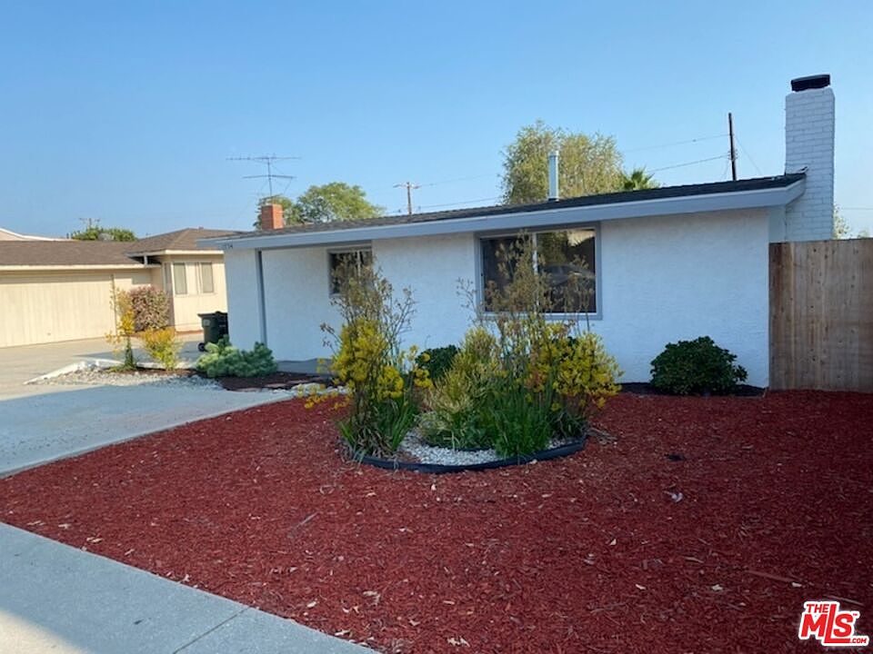 1st image of 1754 W 125th St