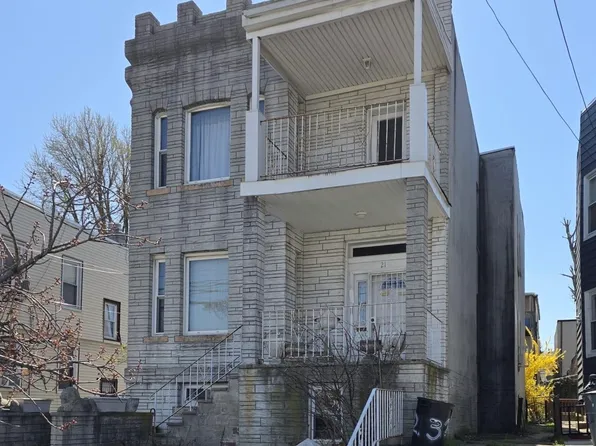 21 Bayview Avenue image 1 of 6