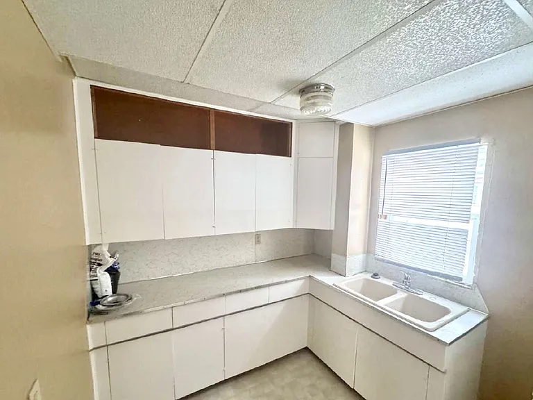 2401 Lowell Ave #1 — Photo 4