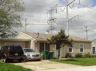 612 Nelson Ave, Romeoville, IL 60446