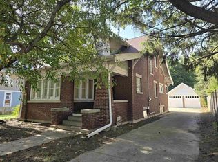 415 Milton Ave, Janesville, WI 53545