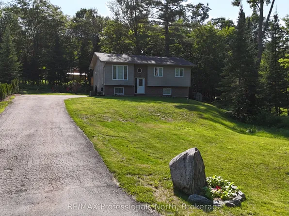 1036 Post Rd, Bracebridge, ON P1L 1W9