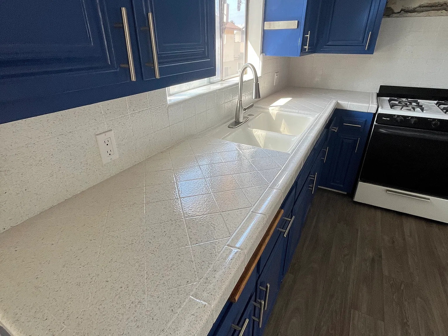 2 bed, $2,600 — Photo 2