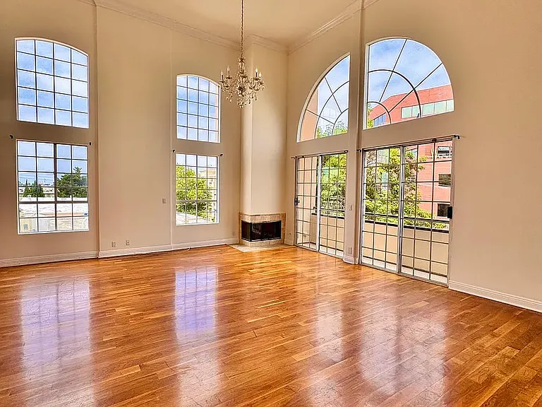 11812 Gorham Ave #Penthouse 1 — Photo 11