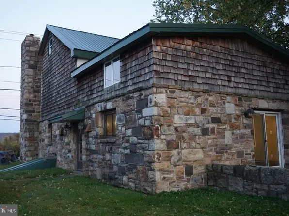 3288 Peters Mountain Rd, Halifax, PA 17032