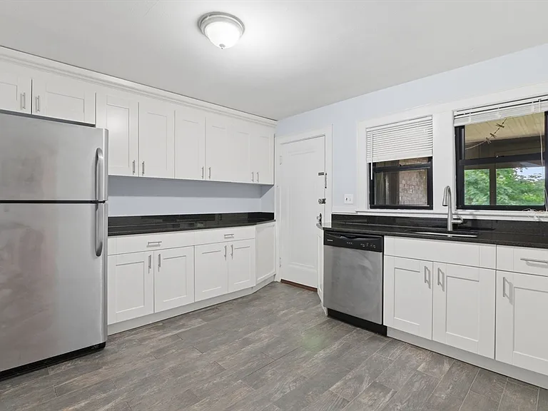 34 Weston Ave #4 — Photo 11