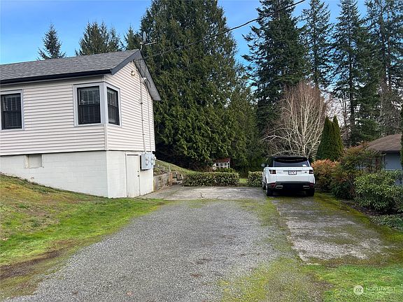 5th image of 1765 Linwood Avenue SW
