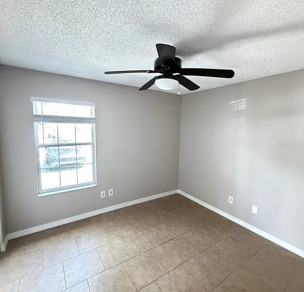 111 Hidden Arbor Ct — Photo 6