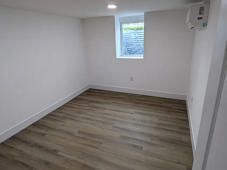 212 Joslen Blvd — Photo 13