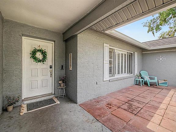 2nd image of 2028 NOBLETON AVENUE
