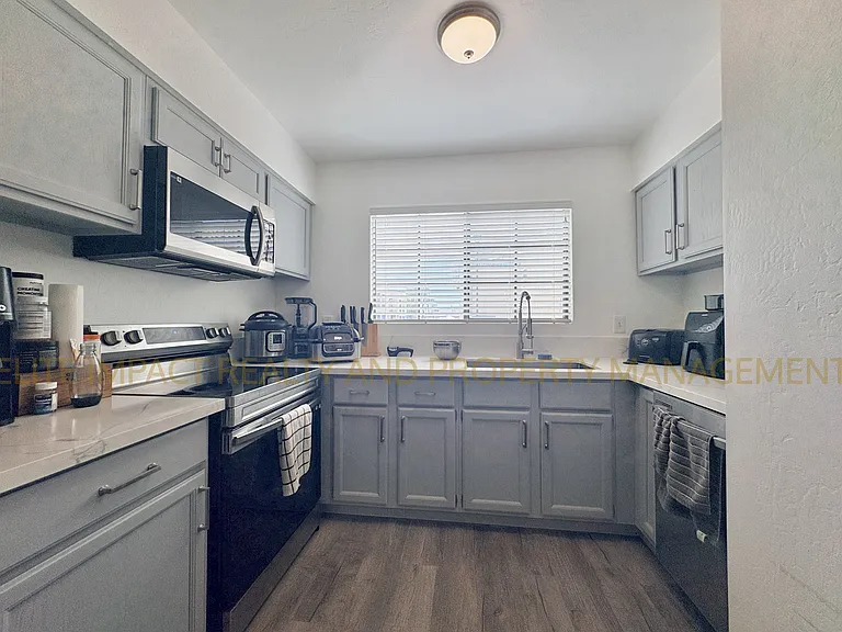 240 E Pastime Rd #1 — Photo 9