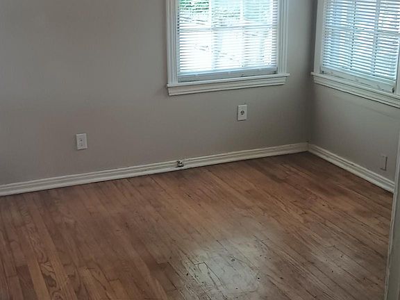 5th image of 312 N Montreal Ave