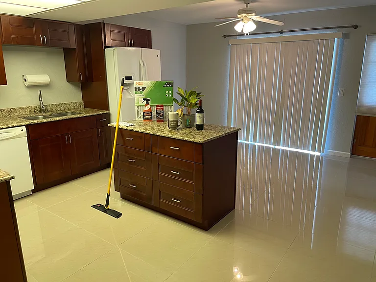 3633 Country Club Blvd #1 — Photo 8