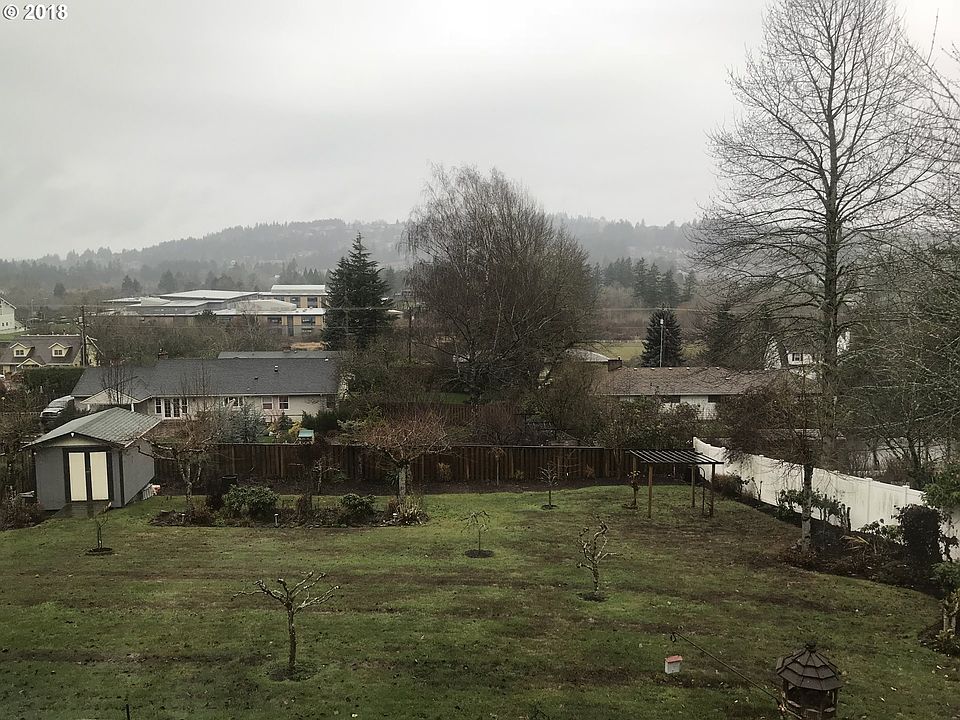 2nd image of 10245 SE 147th Ave