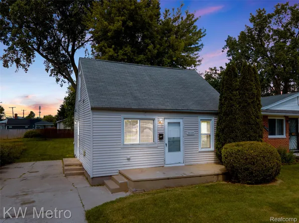 25335 Pinehurst St, Roseville, MI 48066
