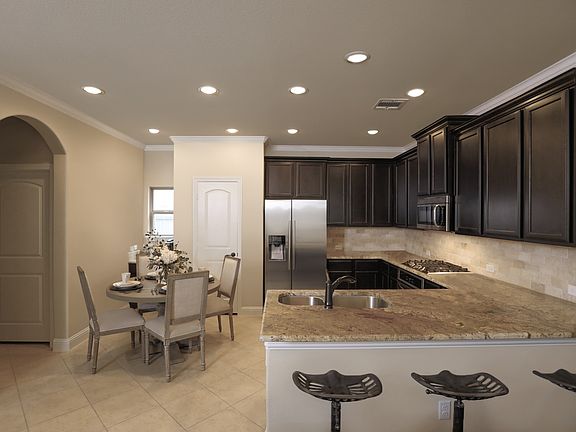 5th image of 2405 Avalon Ct