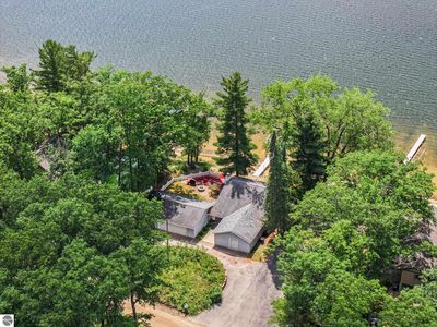 310 S Oak Dr, Lake City, MI, 49651