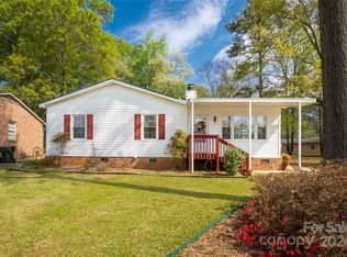 922 Rolling Green Dr, Rock Hill, SC 29730