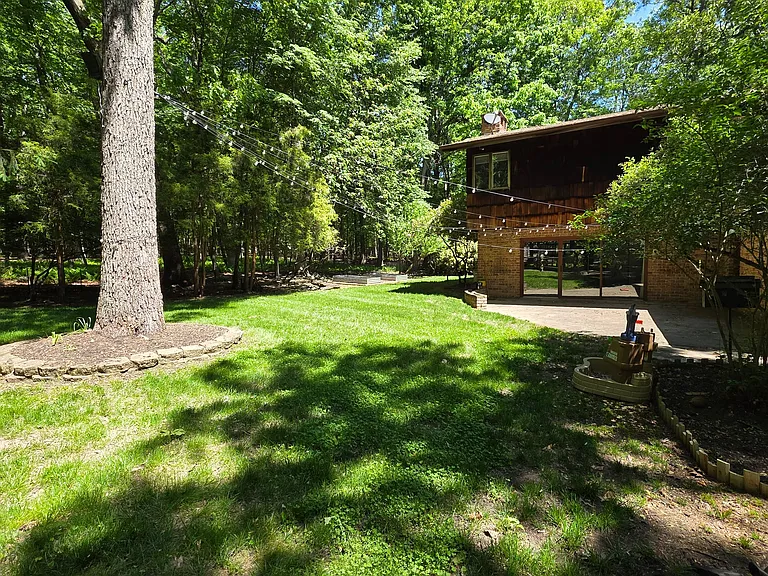 197 Winchester Dr — Photo 4