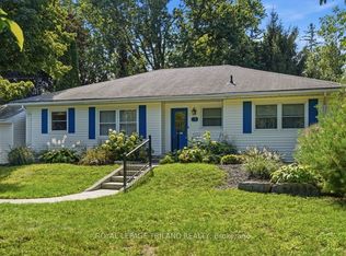 15 Medway Cres, London, ON N5X 3S9