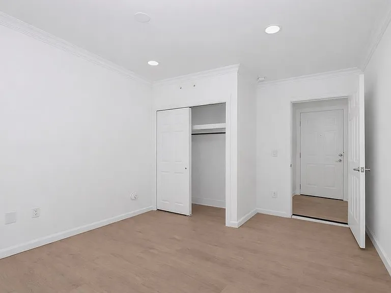 80 Ferry St #2 — Photo 7