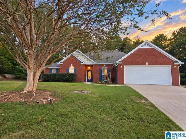 1432 Primrose Ln, Hoover, AL 35244
