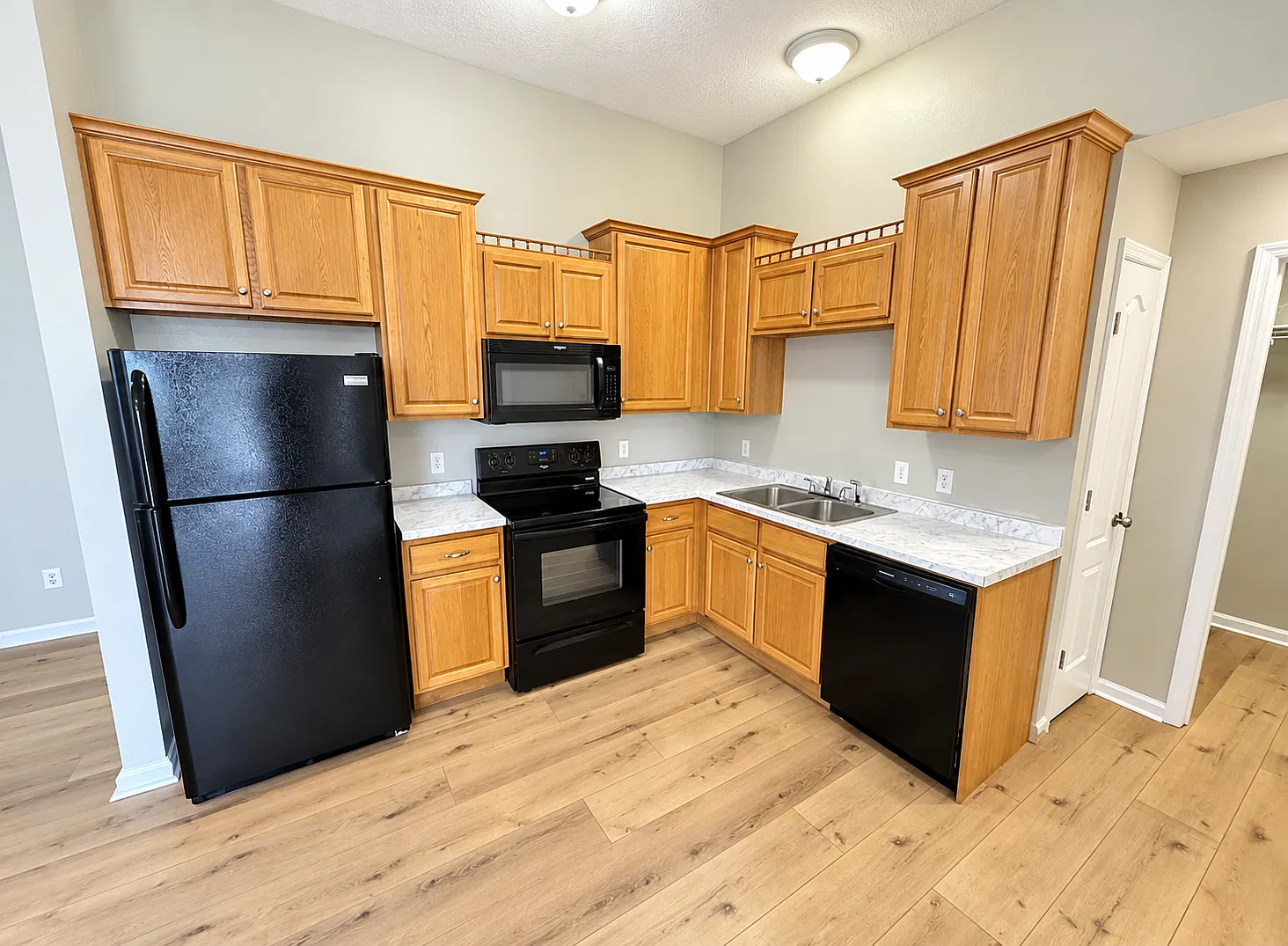 3 bed, 1239 sqft, $1,650 — Photo 4