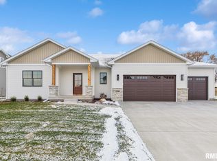 1500 S 2nd St, Eldridge, IA 52748