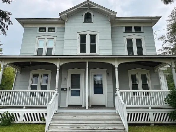 672-676 N Hoosac Rd, Williamstown, MA 01267