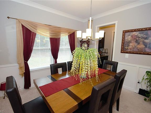 4th image of 5501 Oakgate Dr