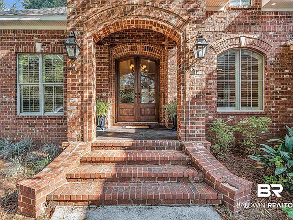 3rd image of 30530 Middle Creek Cir