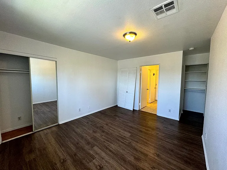 12048 Culver Blvd — Photo 21