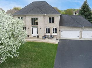 13586 Foxberry Rd, Savage, MN 55378