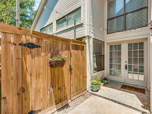 3rd image of 2070 Stillwater Pl