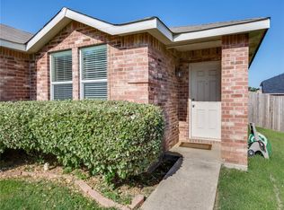 6112 Countess Ln, Denton, TX 76210