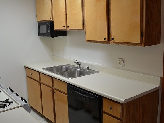 5th image of 636 S Burnside Ave APT 105