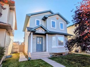226 N Erin Cir SE, Calgary, AB T2B3K1