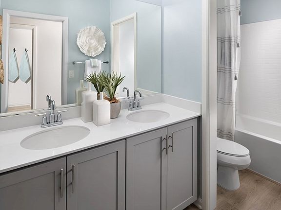 Paxton Bathroom