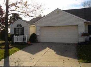 16752 Lake Circle Dr, Strongsville, OH 44136