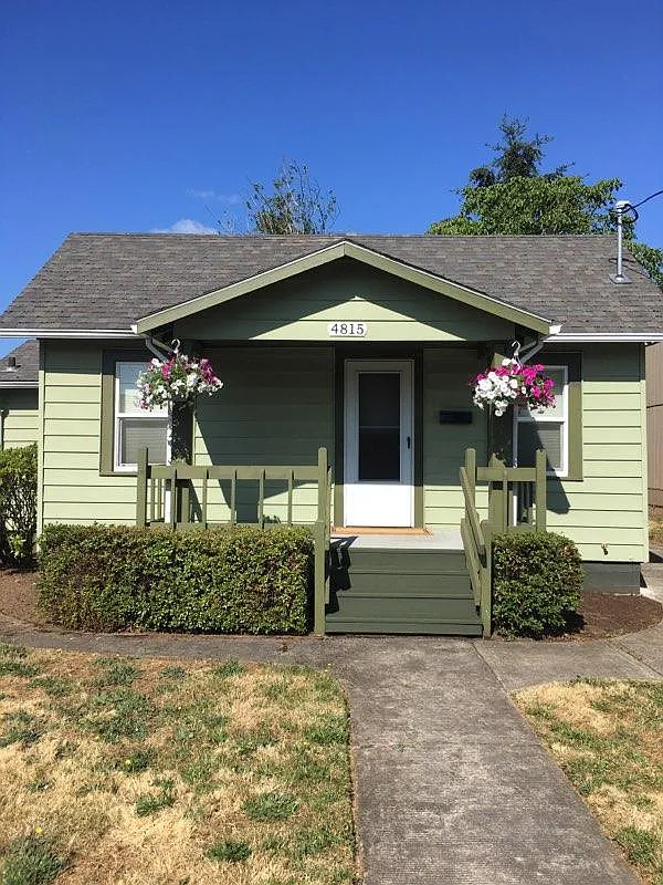 1 bed, 900 sqft, $2,300 — Photo 1