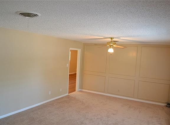3rd image of 506 Dunaway Dr