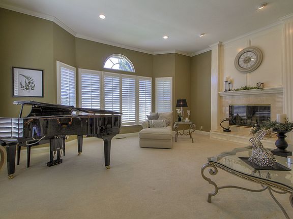 5th image of 14265 Bowden Ct