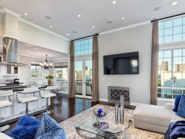 1169 Wellesley Ave APT 301, Los Angeles, CA 90049