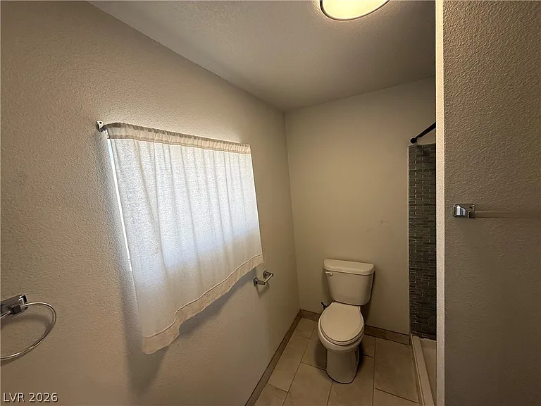659 D 659 #659 — Photo 3
