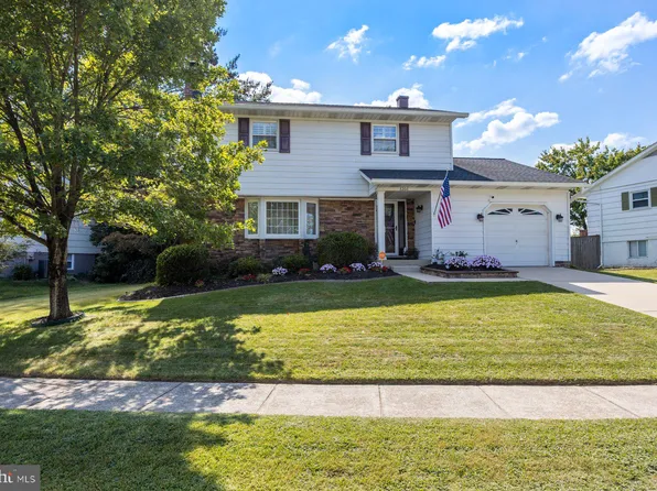 8206 Brandon Dr, Millersville, MD 21108