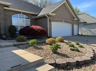 4075 E Windsong St, Springfield, MO 65809